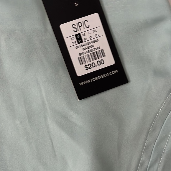 Skirt - Picture 2 of 4